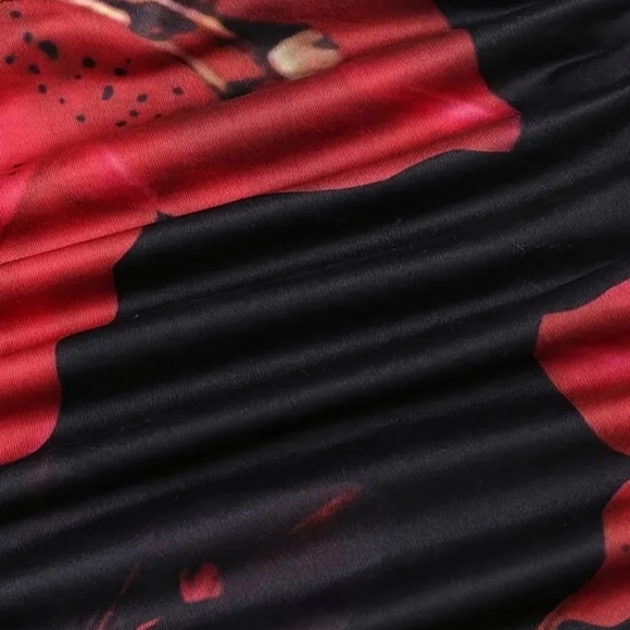 Red/Black Floral Print Bodycon Skirt Plus Size - Picture 4 of 4
